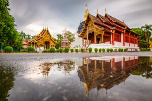 El templo Wat Phra That Doi Suthep, uno de los principales lugares que ver en Chiang Mai.